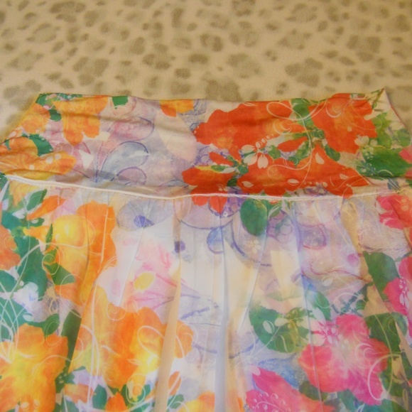 Super Cute Summer Skirt, Size 10. Girls - Picture 5 of 6